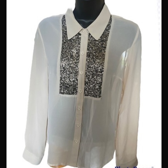 Button down - Picture 1 of 1